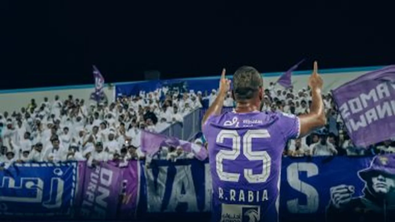 رامي ربيعة يحتفل بفوز العين المثير على دبا في الدوري الإماراتي.. صور